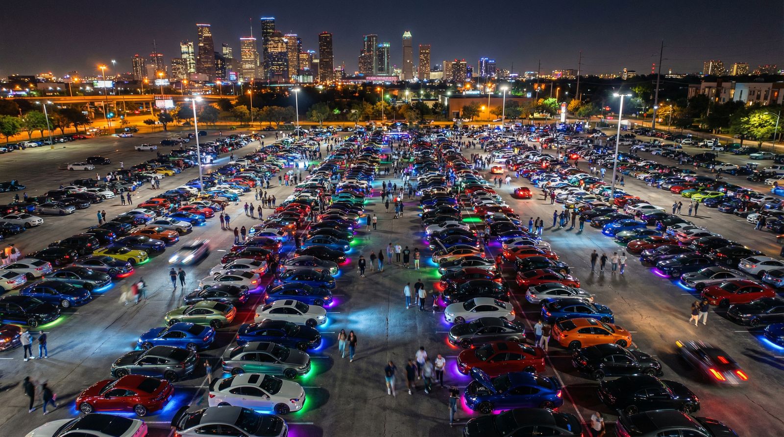 麻豆传媒梦想与远方汽车视频展示